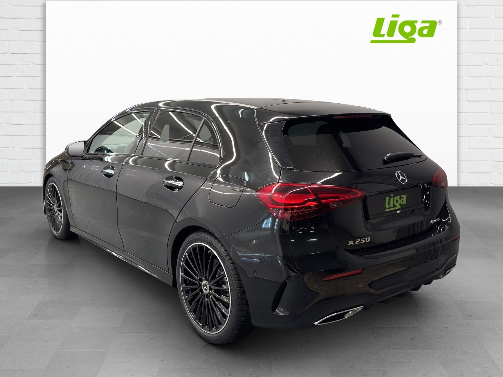 MERCEDES-BENZ A 250 AMG Line 4Matic, Mild-Hybrid Benzin/Elektro, Neuwagen, Automatik - 4