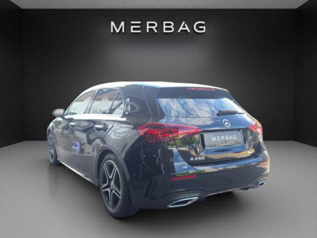 MERCEDES-BENZ A 250 4Matic 8G-DCT, Mild-Hybrid Benzin/Elektro, Neuwagen, Automatik - 4