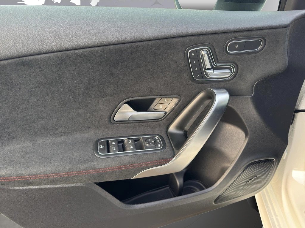 MERCEDES-BENZ A 250 4Matic 8G-DCT, Mild-Hybrid Benzin/Elektro, Neuwagen, Automatik - 6