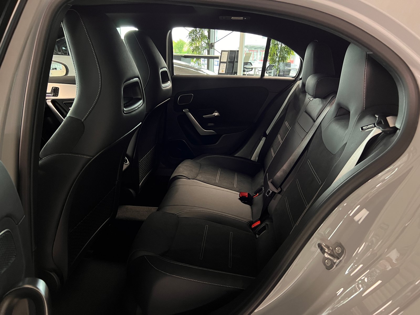 MERCEDES-BENZ A 250 4Matic 8G-DCT, Hybride Léger Essence/Électricité, Voiture nouvelle, Automatique - 7