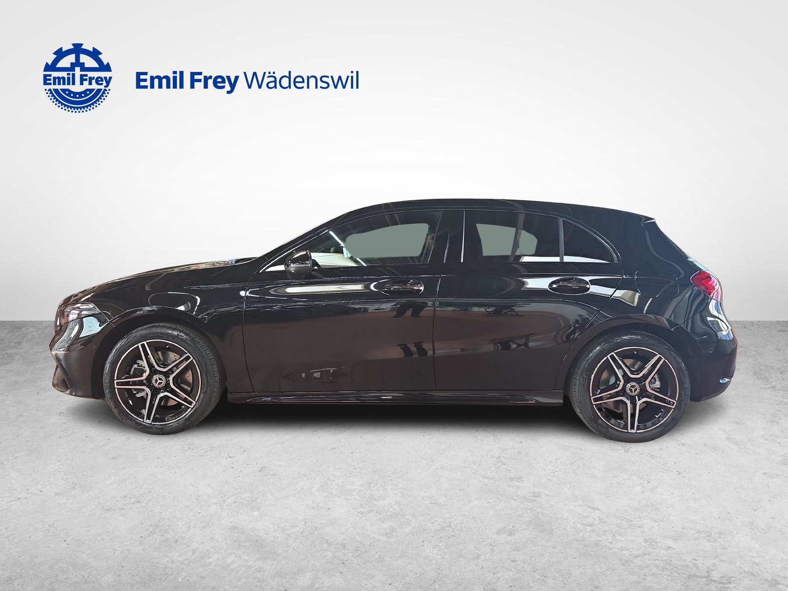 MERCEDES-BENZ A 250 e EQ Star AMG Line, Plug-in-Hybrid Benzina/Elettrica, Auto nuove, Automatico - 2