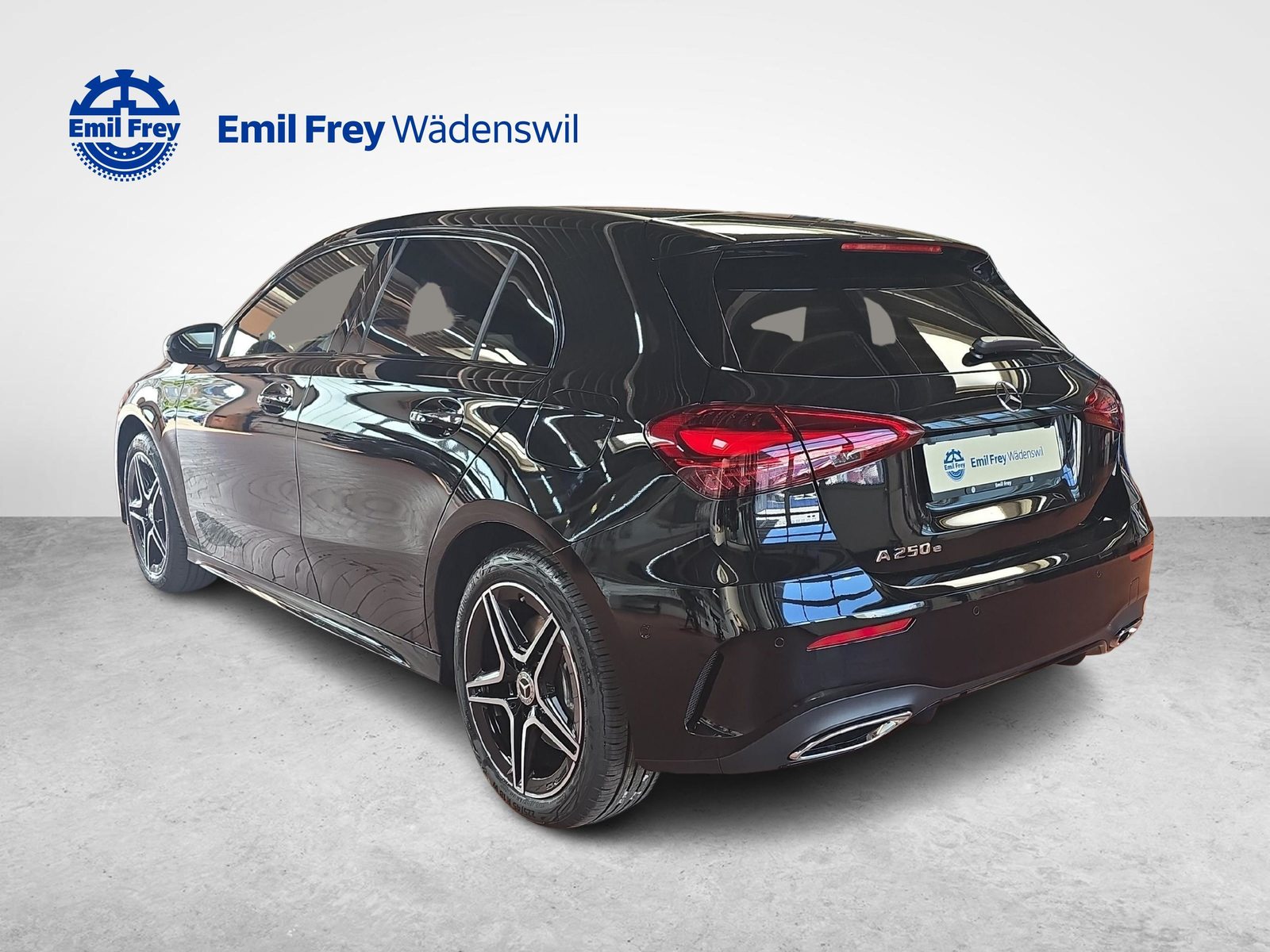 MERCEDES-BENZ A 250 e EQ Star AMG Line, Plug-in-Hybrid Benzina/Elettrica, Auto nuove, Automatico - 3