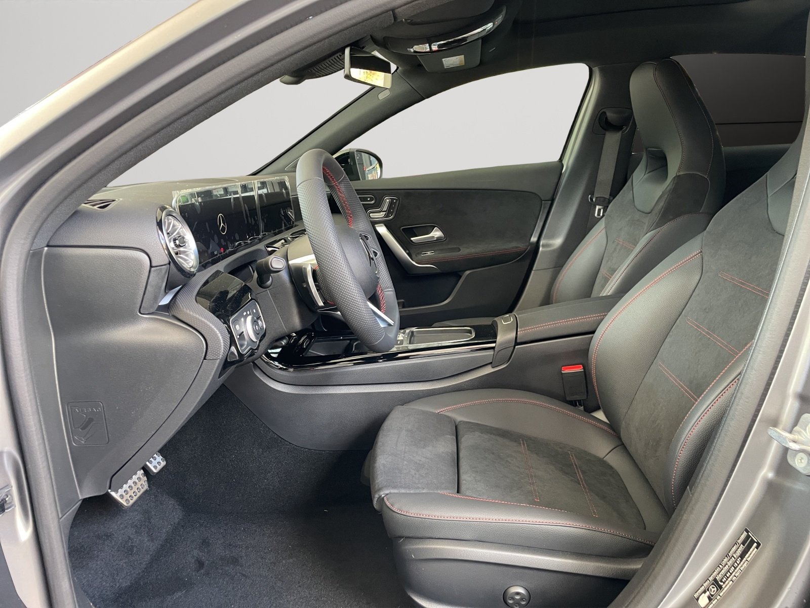 MERCEDES-BENZ A 250 4Matic 8G-DCT, Mild-Hybrid Petrol/Electric, New car, Automatic - 7