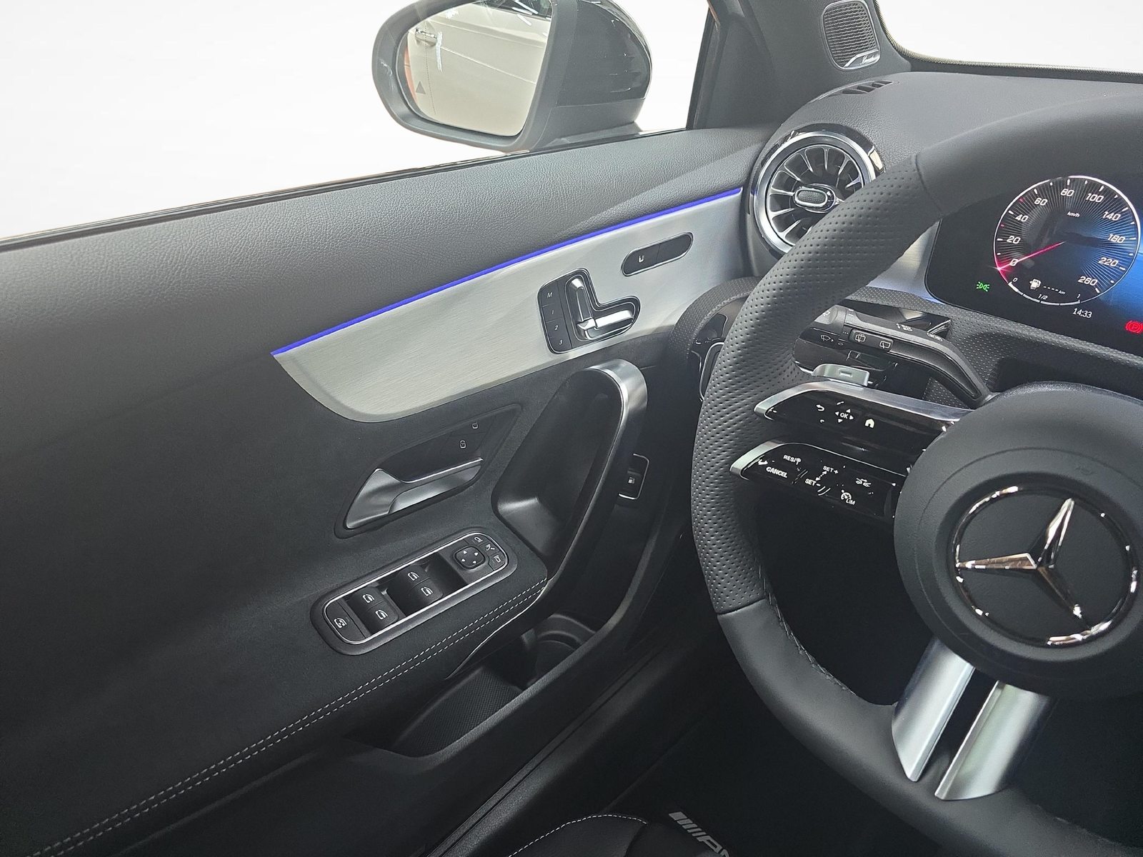 MERCEDES-BENZ A 250 EQ Star AMG Line, Plug-in-Hybrid Benzin/Elektro, Neuwagen, Automatik - 6