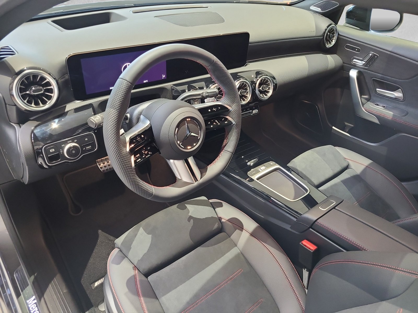 MERCEDES-BENZ A 250 4Matic 8G-DCT, Petrol, New car, Automatic - 7