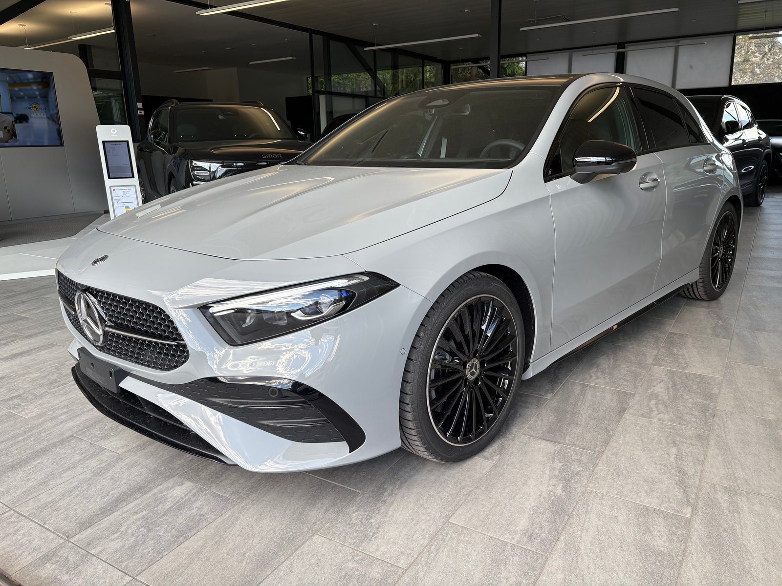 MERCEDES-BENZ A 250 4Matic 8G-DCT, Hybride Léger Essence/Électricité, Voiture nouvelle, Automatique - 3