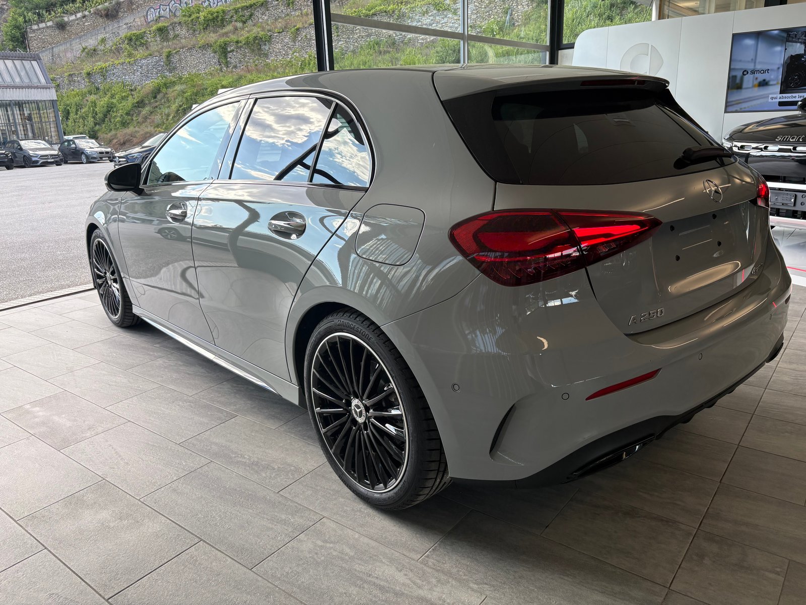MERCEDES-BENZ A 250 4Matic 8G-DCT, Hybride Léger Essence/Électricité, Voiture nouvelle, Automatique - 6