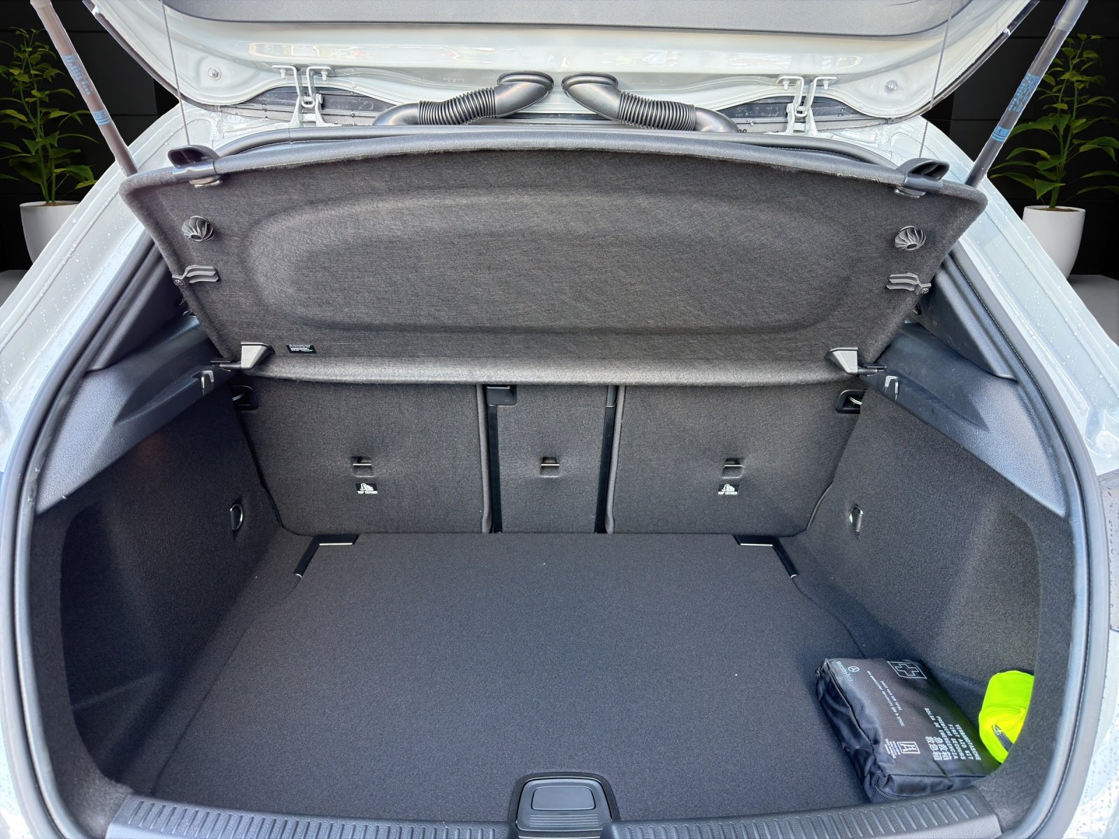 MERCEDES-BENZ A 250 4Matic 8G-DCT, Hybride Léger Essence/Électricité, Voiture nouvelle, Automatique - 6