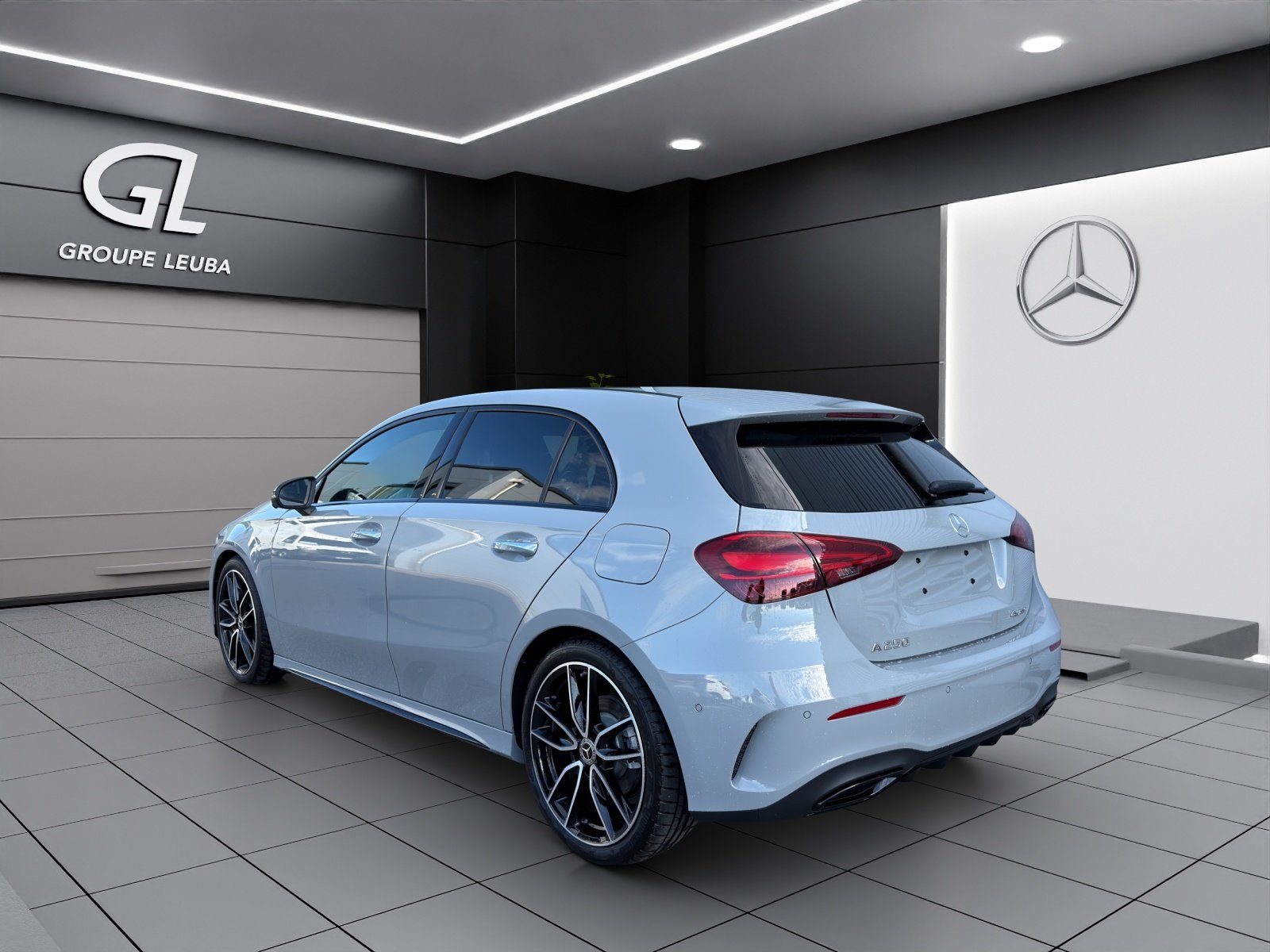 MERCEDES-BENZ A 250 4Matic 8G-DCT, Hybride Leggero Benzina/Elettrica, Auto nuove, Automatico - 4