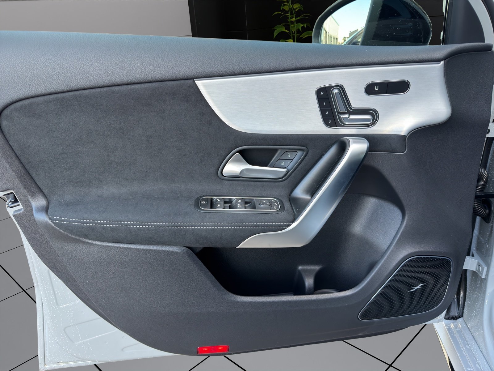 MERCEDES-BENZ A 250 4Matic 8G-DCT, Hybride Leggero Benzina/Elettrica, Auto nuove, Automatico - 6