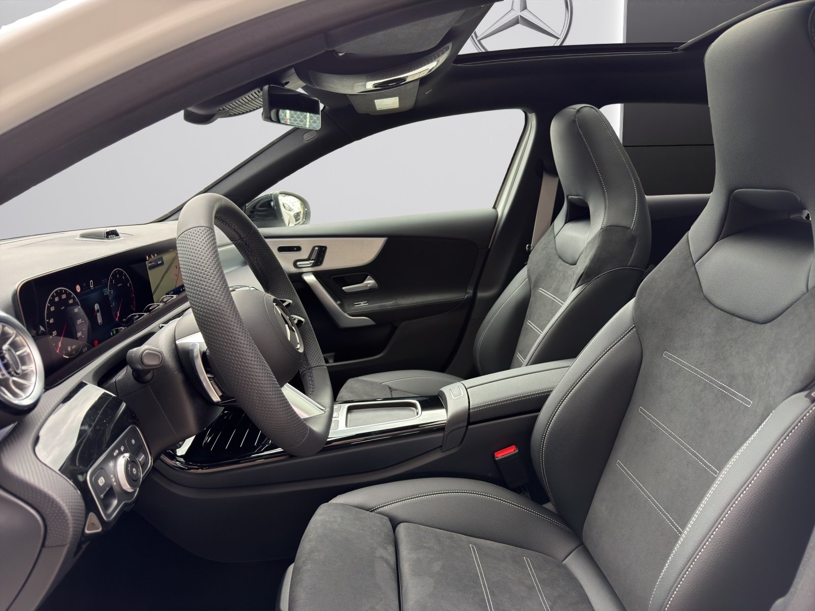 MERCEDES-BENZ A 250 4Matic 8G-DCT, Hybride Léger Essence/Électricité, Voiture nouvelle, Automatique - 5