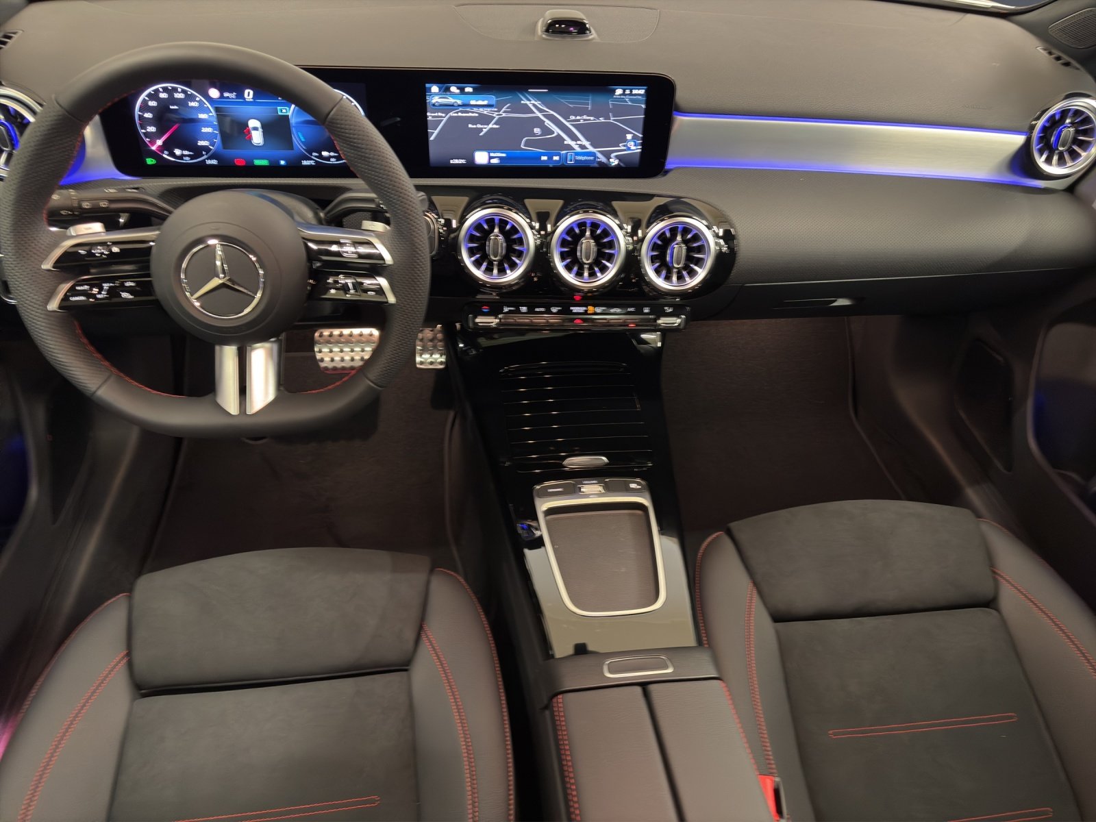 MERCEDES-BENZ A 250 e EQ Star, Plug-in-Hybrid Benzin/Elektro, Neuwagen, Automatik - 6