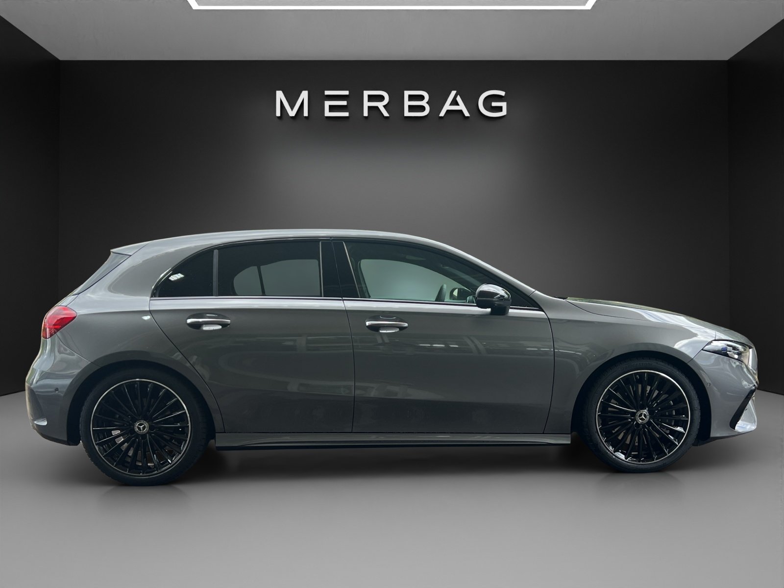 MERCEDES-BENZ A 250 4Matic 8G-DCT, Mild-Hybrid Benzin/Elektro, Neuwagen, Automatik - 2