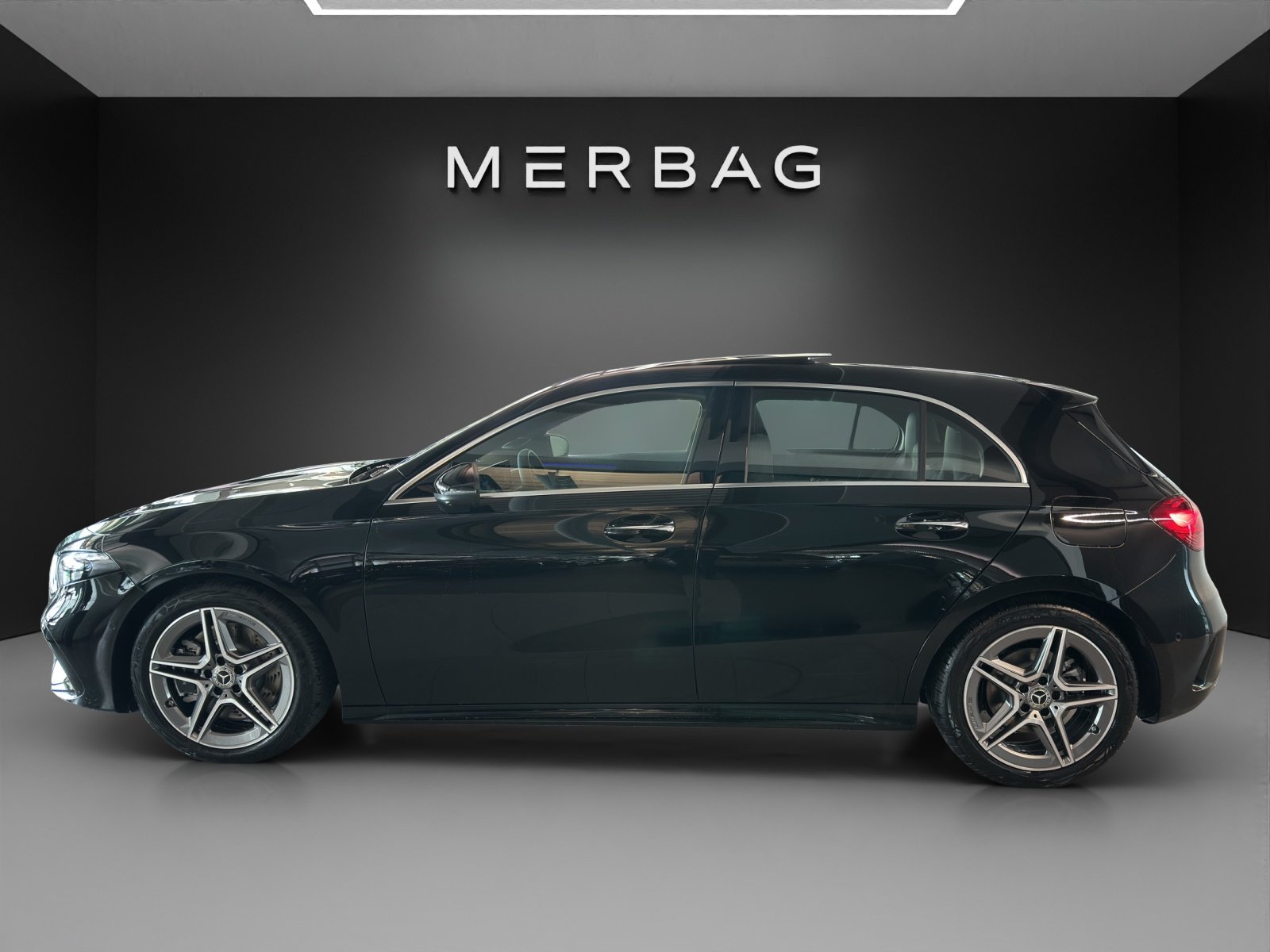 MERCEDES-BENZ A 250 4Matic 8G-DCT, Hybride Leggero Benzina/Elettrica, Auto nuove, Automatico - 3