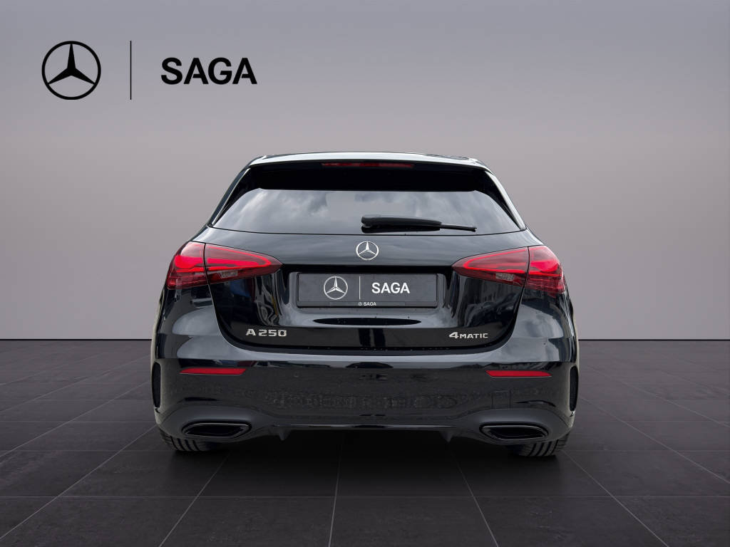 MERCEDES-BENZ A 250 AMG Line 4m, Hybride Léger Essence/Électricité, Voiture nouvelle, Automatique - 5