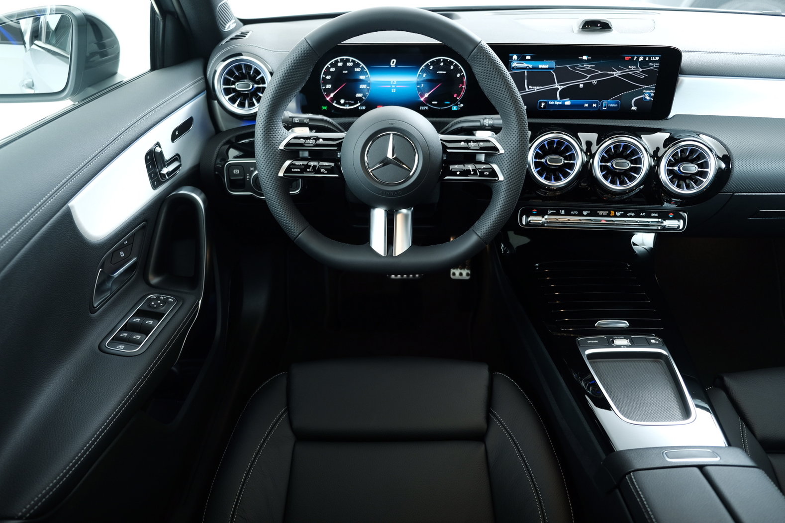 MERCEDES-BENZ A-Klasse W177 A 250 AMG Line 4, Essence, Voiture nouvelle, Automatique - 7