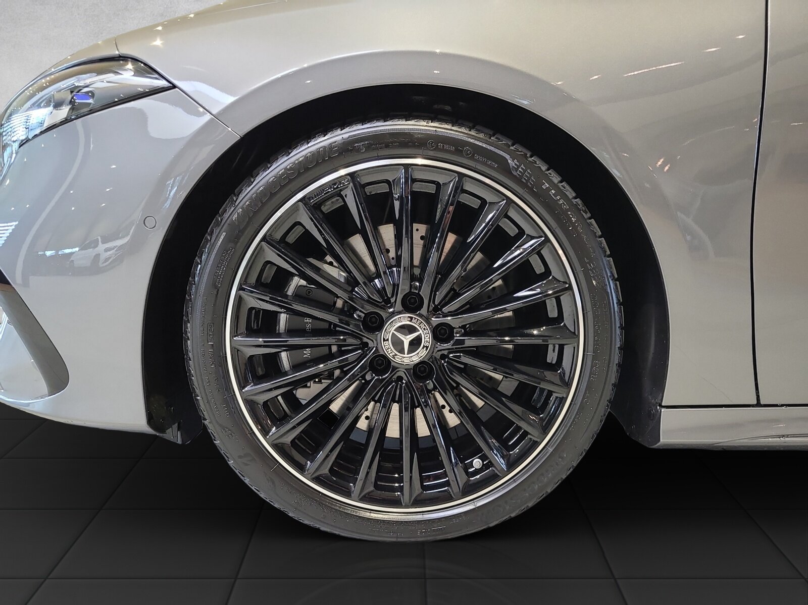 MERCEDES-BENZ A 250 AMG 4M W177, Mild-Hybrid Benzin/Elektro, Neuwagen, Automatik - 2