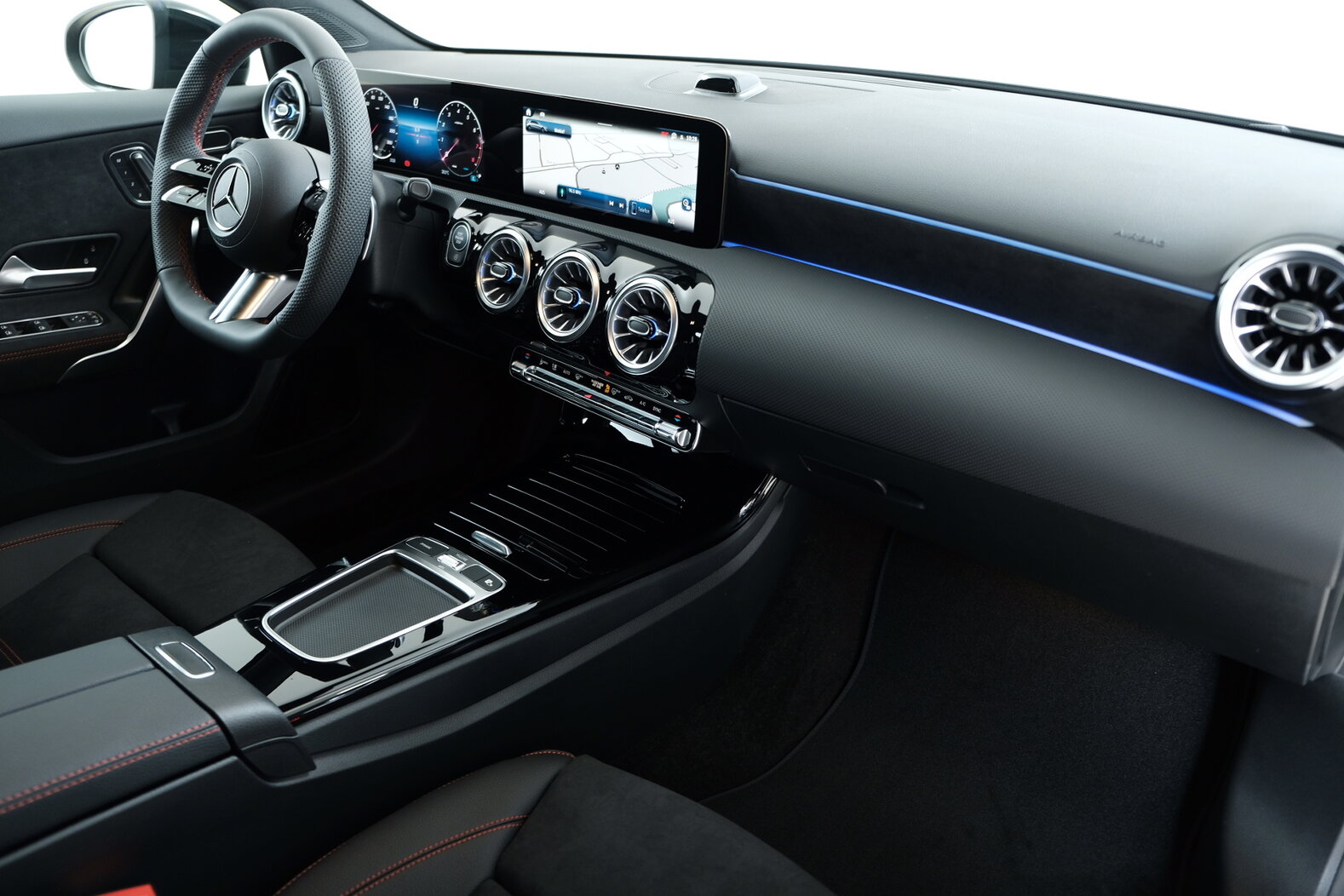 MERCEDES-BENZ A 250 AMG Line 4matic W177, Hybride Leggero Benzina/Elettrica, Auto nuove, Automatico - 6