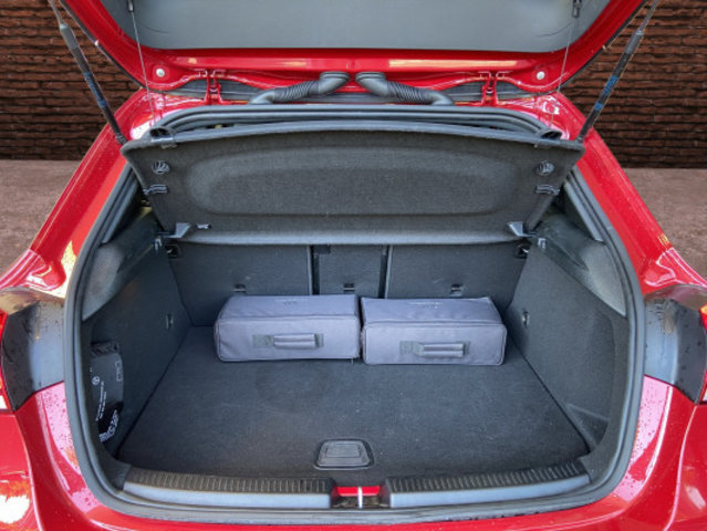 MERCEDES-BENZ A 250e Progressive, Occasion / Gebraucht, Automatik - 7