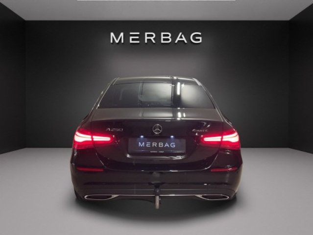 MERCEDES-BENZ A 250 4Matic 8G-DCT, Mild-Hybrid Benzin/Elektro, Occasion / Gebraucht, Automatik - 5
