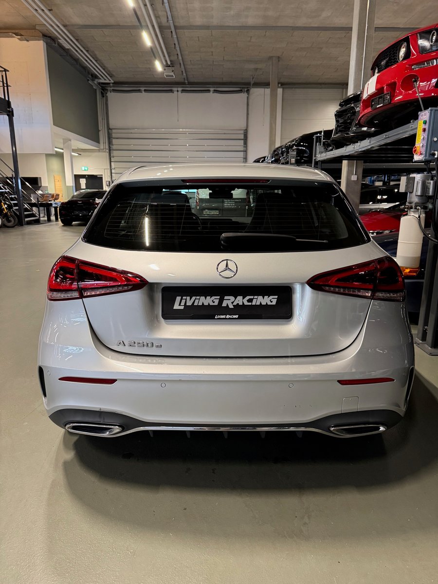MERCEDES-BENZ A 250e AMG Line 8G-DCT, Plug-in-Hybrid Petrol/Electric, Second hand / Used, Automatic - 4