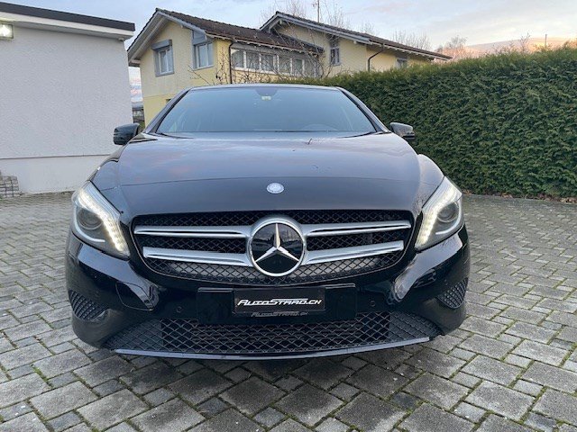 MERCEDES-BENZ A 250 Urban 7G-DCT, Petrol, Second hand / Used, Automatic - 2