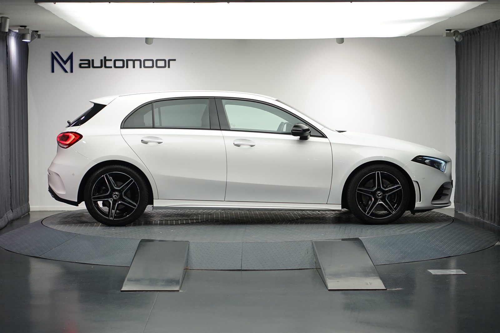 MERCEDES-BENZ A 250 4Matic AMG Line 7G-DCT *CH-Fahrzeug* *Navi* *Rückfahrk, Essence, Occasion / Utilisé, Automatique - 4