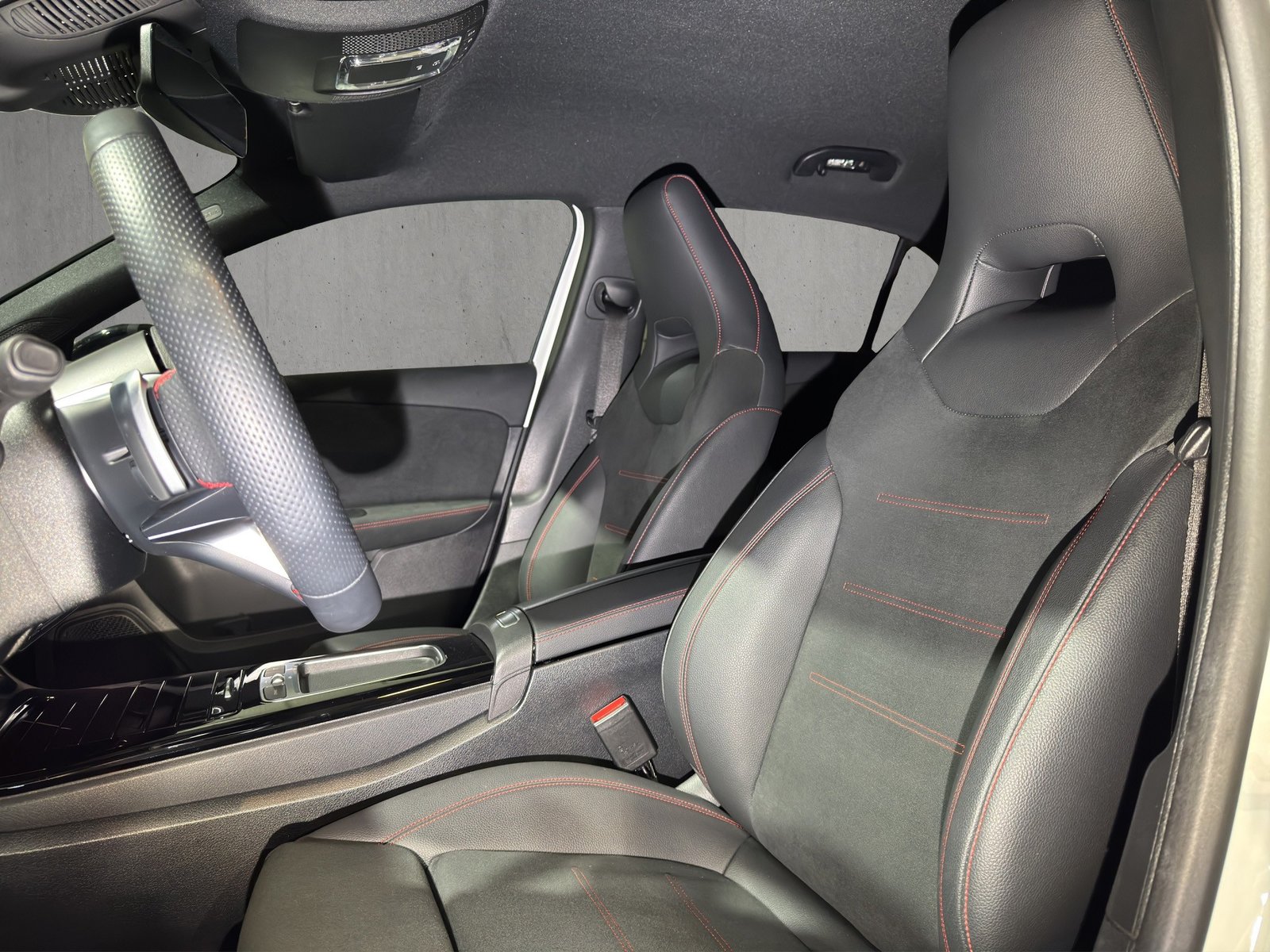 MERCEDES-BENZ A 250 4Matic AMG Line 8G-DCT " MULTIBEAM LED-RF.-Kamera-Totw, Hybride Léger Essence/Électricité, Occasion / Utilisé, Automatique - 7