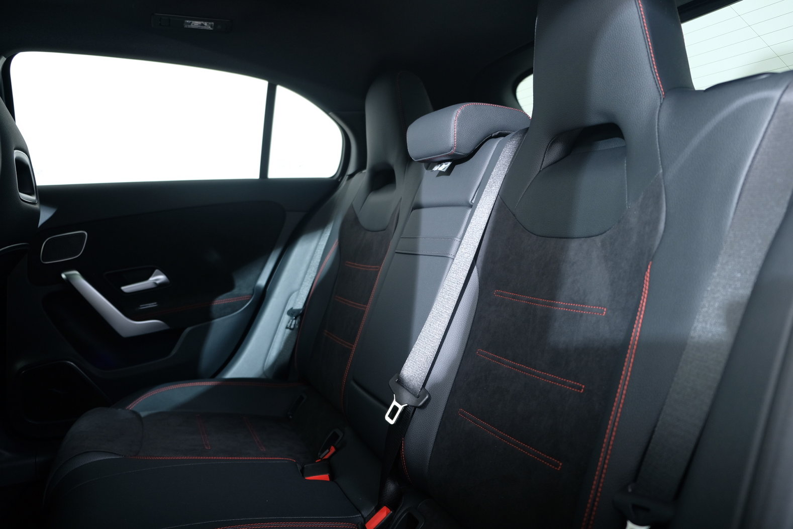 MERCEDES-BENZ A 250 4Matic 8G-DCT, Essence, Occasion / Utilisé, Automatique - 7