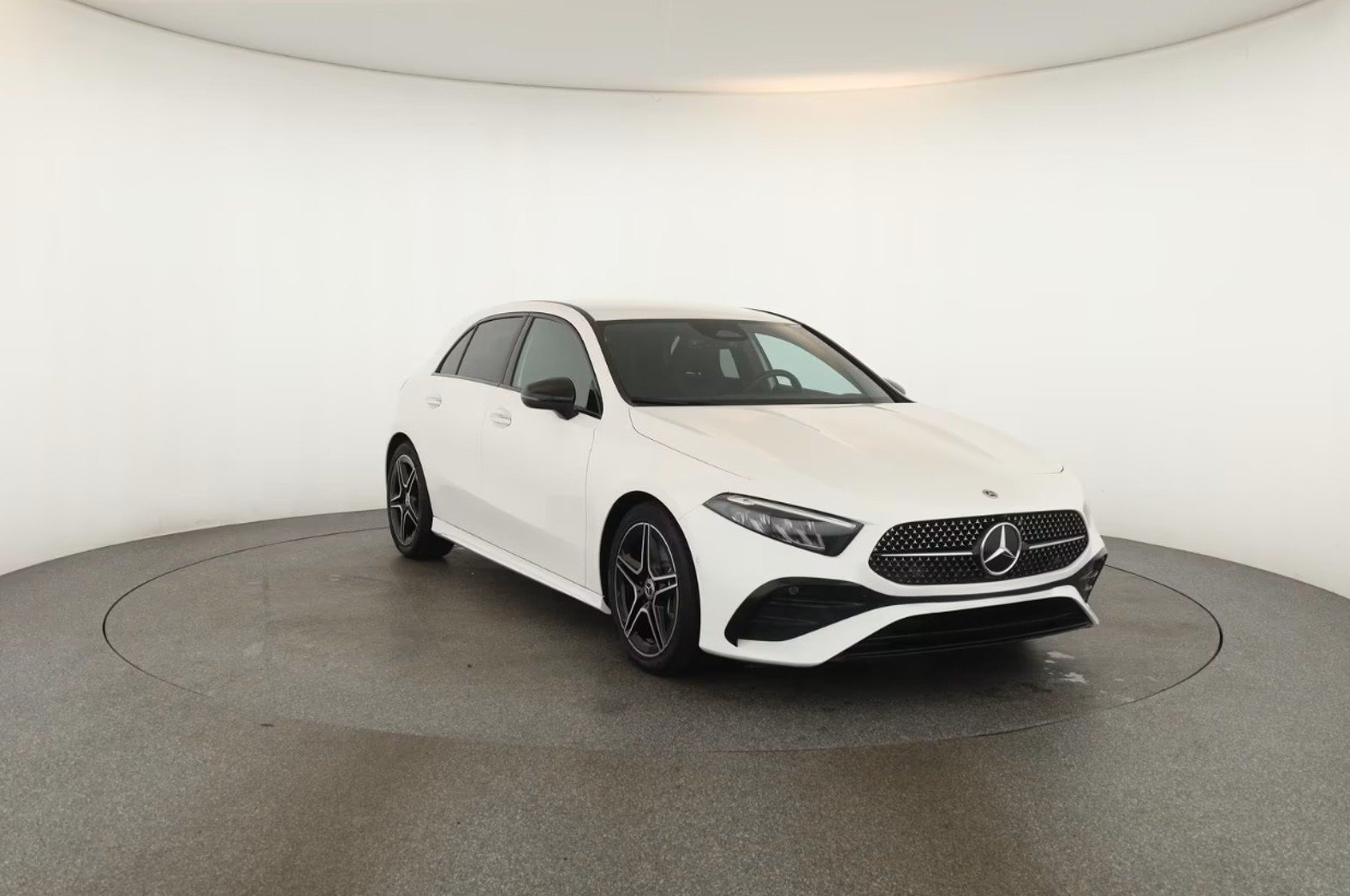 MERCEDES-BENZ A 250 4Matic 8G-DCT AMG-Line