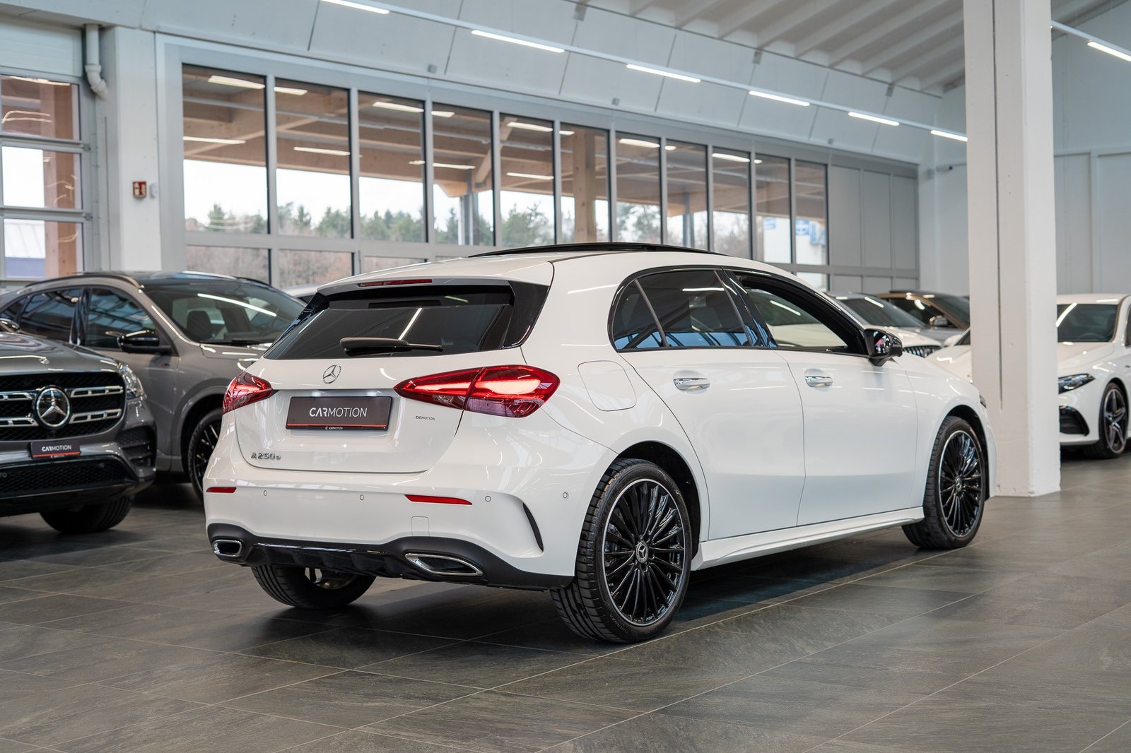 MERCEDES-BENZ A 250 e AMG Line / CH Fahrzeug / Panorama / He, Essence, Occasion / Utilisé, Automatique - 4