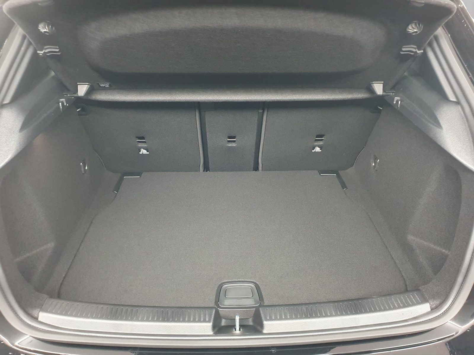 MERCEDES-BENZ A 250 AMG Line 4m, Mild-Hybrid Benzin/Elektro, Occasion / Gebraucht, Automatik - 5