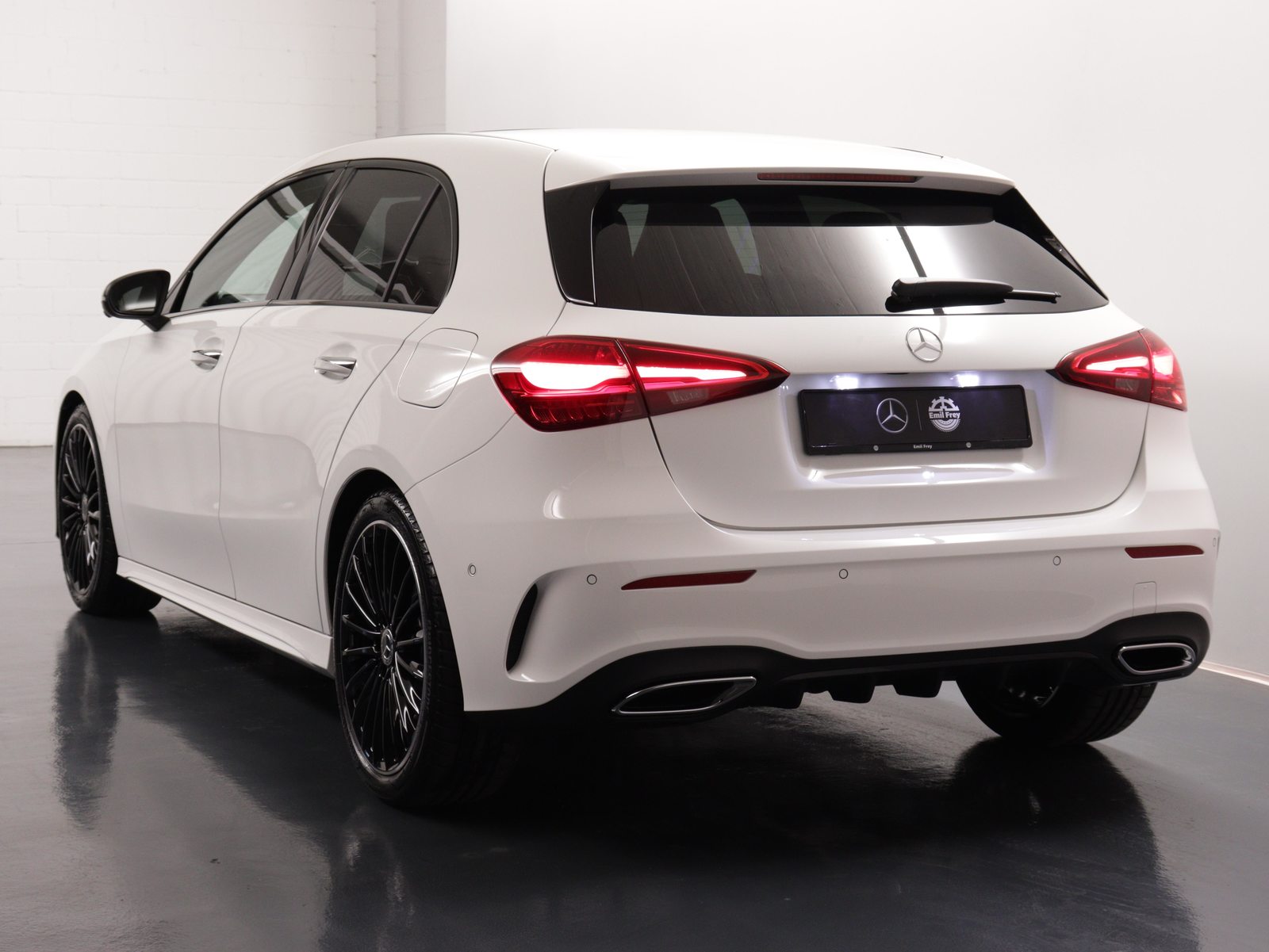 MERCEDES-BENZ A 250 AMG Line 4m, Mild-Hybrid Petrol/Electric, Second hand / Used, Automatic - 5