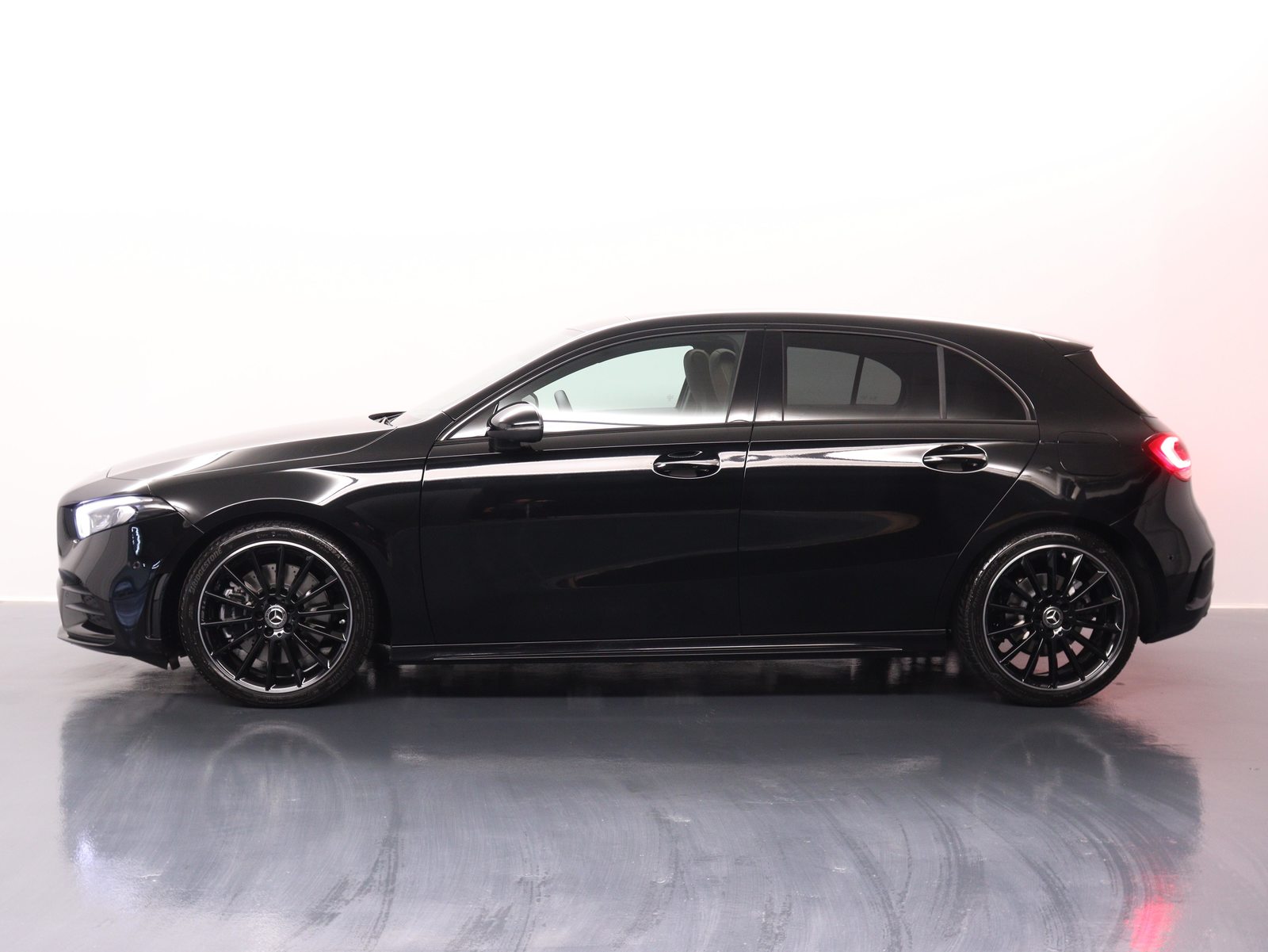 MERCEDES-BENZ A 250 AMG Line 4m, Essence, Occasion / Utilisé, Automatique - 3