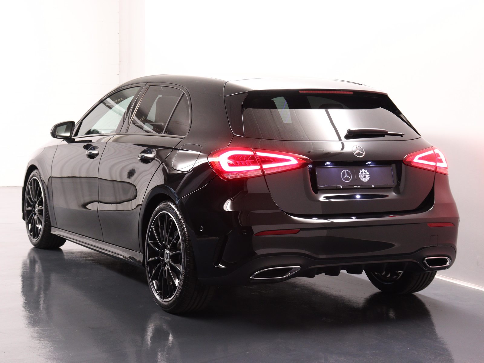 MERCEDES-BENZ A 250 AMG Line 4m, Essence, Occasion / Utilisé, Automatique - 6