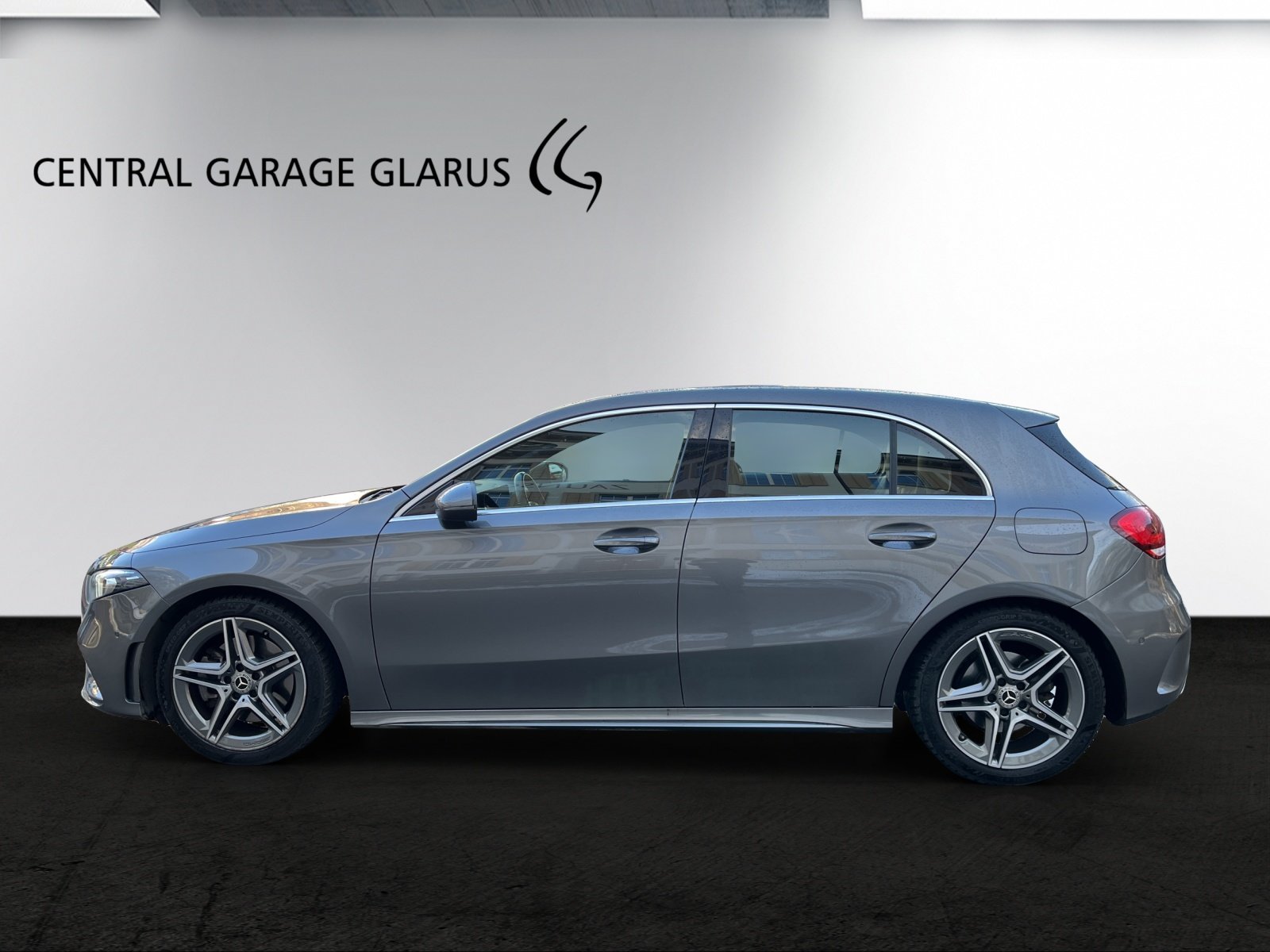 MERCEDES-BENZ A 250 4Matic AMG Line 4Matic 7G-DCT, Petrol, Second hand / Used, Automatic - 4