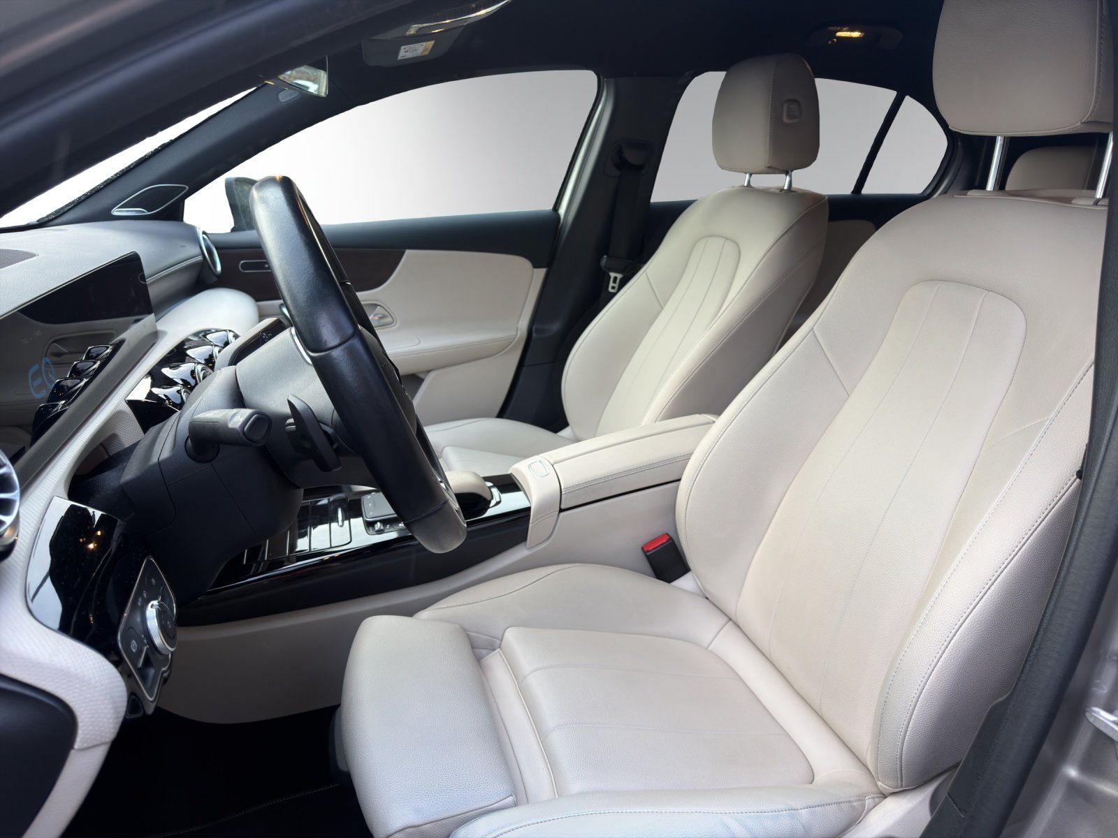 MERCEDES-BENZ A 250e Progressive, Plug-in-Hybrid Benzin/Elektro, Occasion / Gebraucht, Automatik - 5