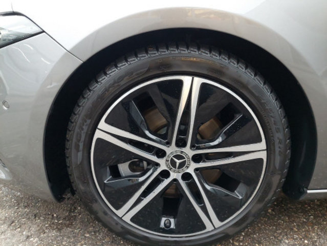 MERCEDES-BENZ A 250 Progressive 4Matic, Benzin, Occasion / Gebraucht, Automatik - 6