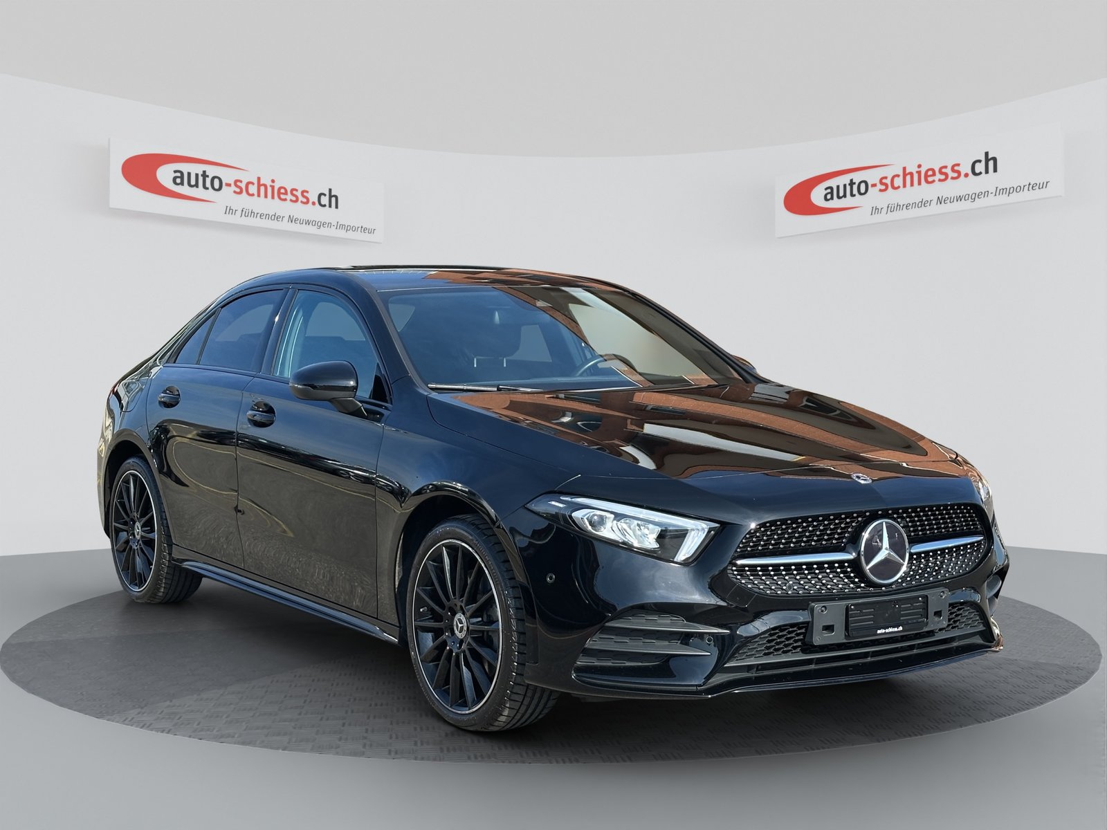 MERCEDES-BENZ A 250e AMG Night 8G-DCT