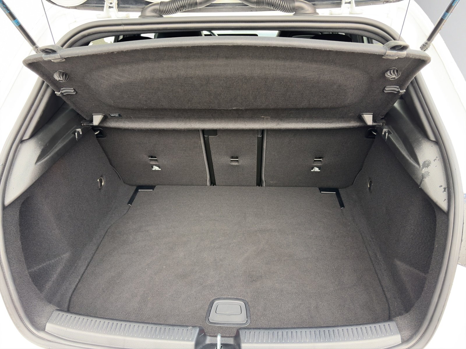 MERCEDES-BENZ A 250 AMG Line, Benzin, Occasion / Gebraucht, Automatik - 7
