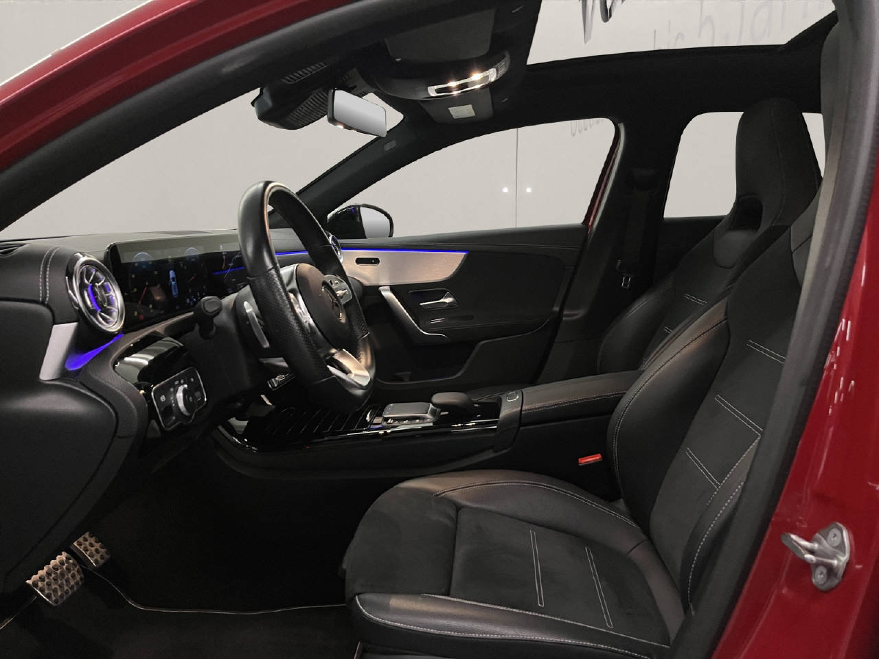 MERCEDES-BENZ A-Klasse W177 A 250 AMG Line 4x4, Mild-Hybrid Benzin/Elektro, Occasion / Gebraucht, Automatik - 5