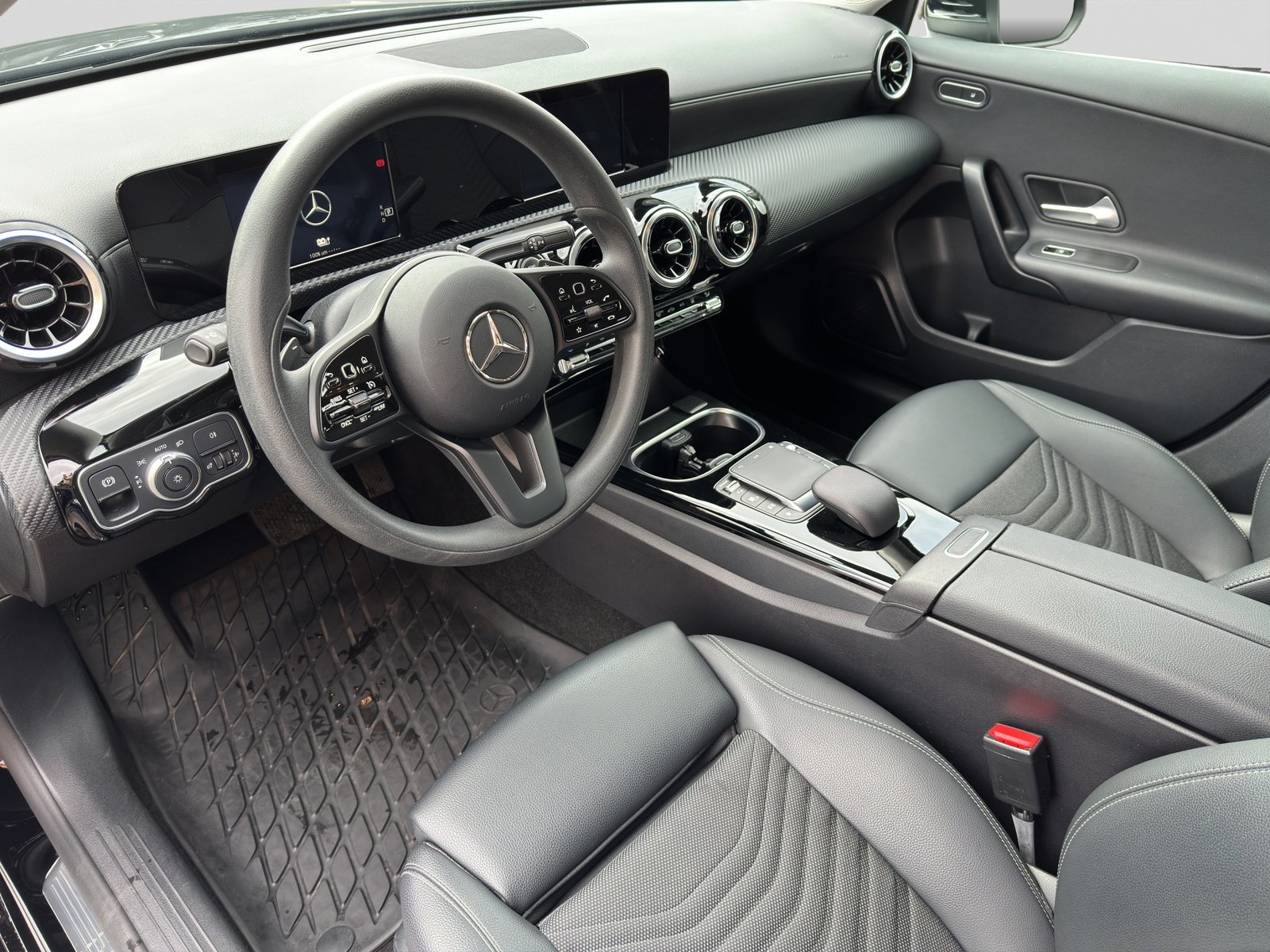 MERCEDES-BENZ A 250e Style 8G-DCT, Hybride Rechargeable Essence/Électricité, Occasion / Utilisé, Automatique - 7