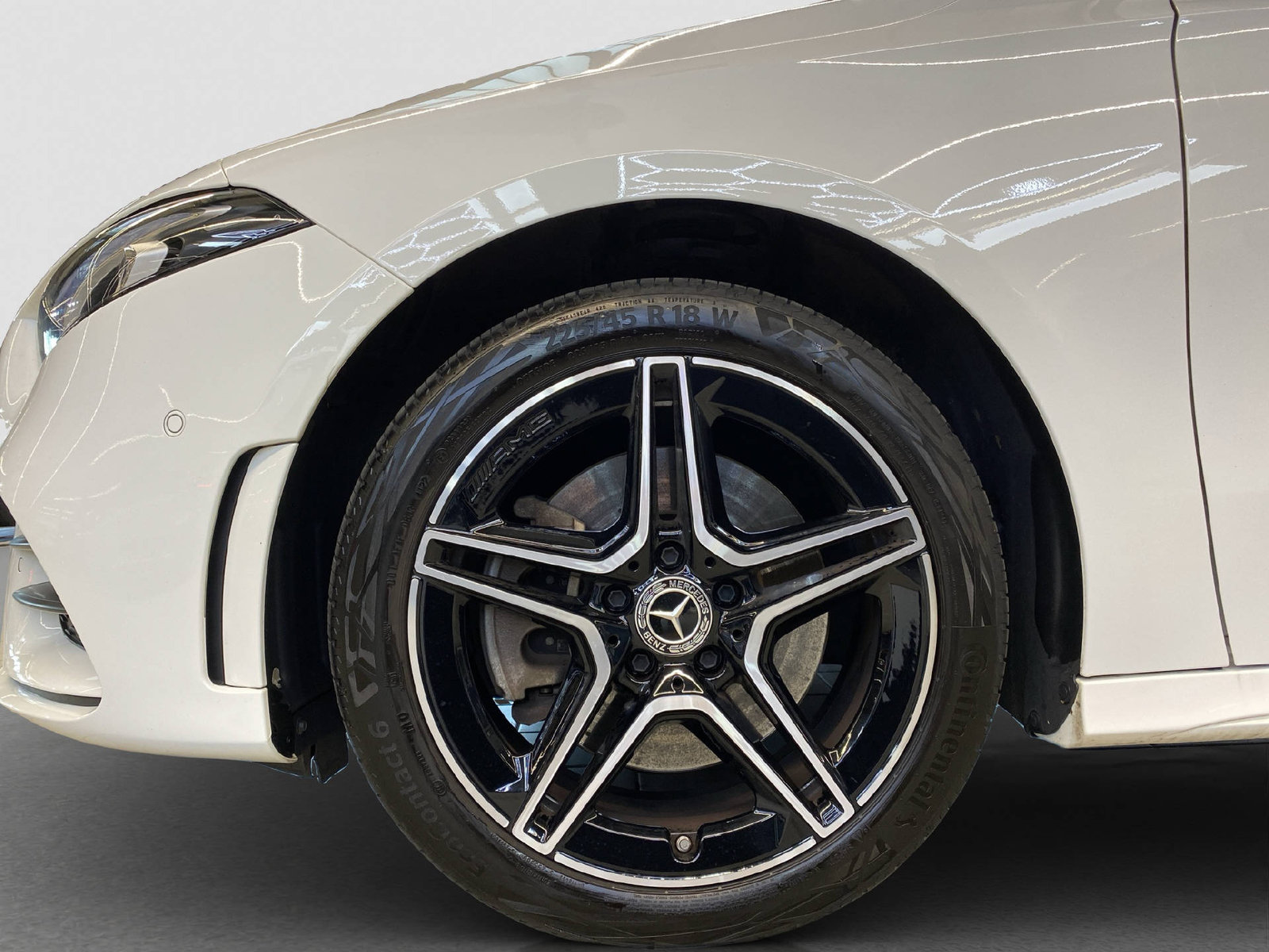MERCEDES-BENZ A 250 e AMG Line, Hybride Rechargeable Essence/Électricité, Occasion / Utilisé, Automatique - 6