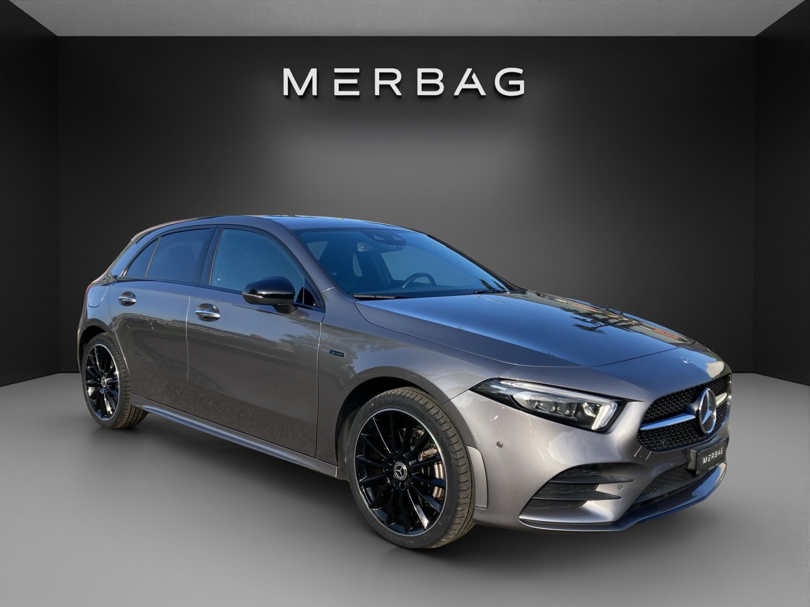 MERCEDES-BENZ A 250e AMG Line, Hybride Rechargeable Essence/Électricité, Occasion / Utilisé, Automatique - 6