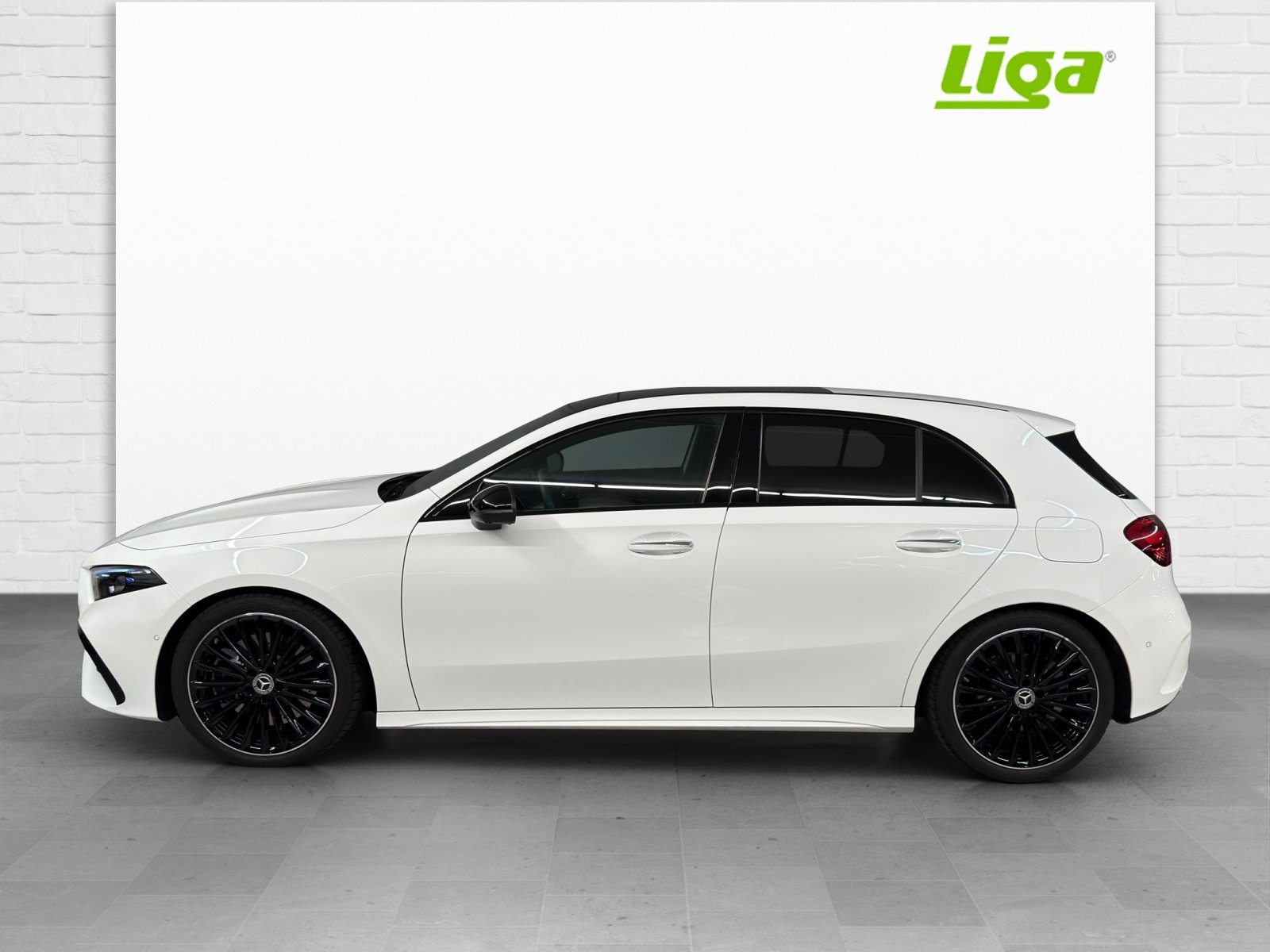 MERCEDES-BENZ A 250 AMG Line 4 Matic