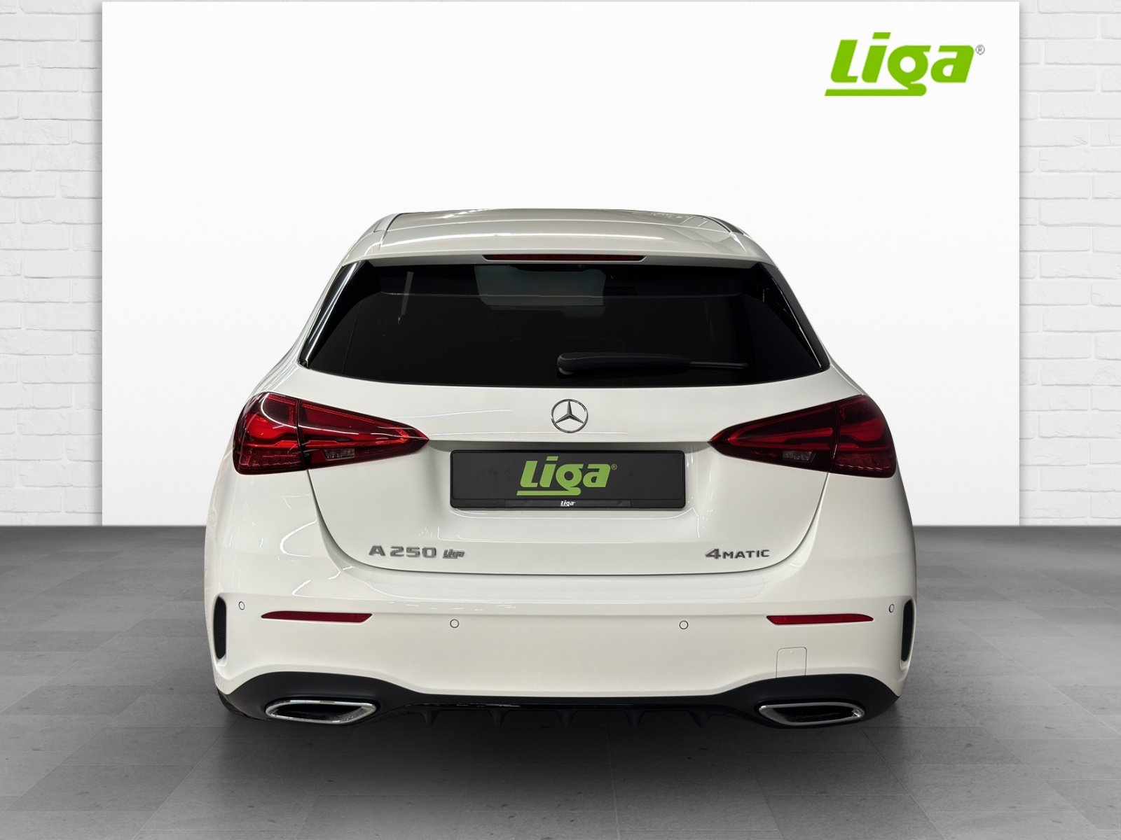 MERCEDES-BENZ A 250 AMG Line 4 Matic, Hybride Léger Essence/Électricité, Occasion / Utilisé, Automatique - 5