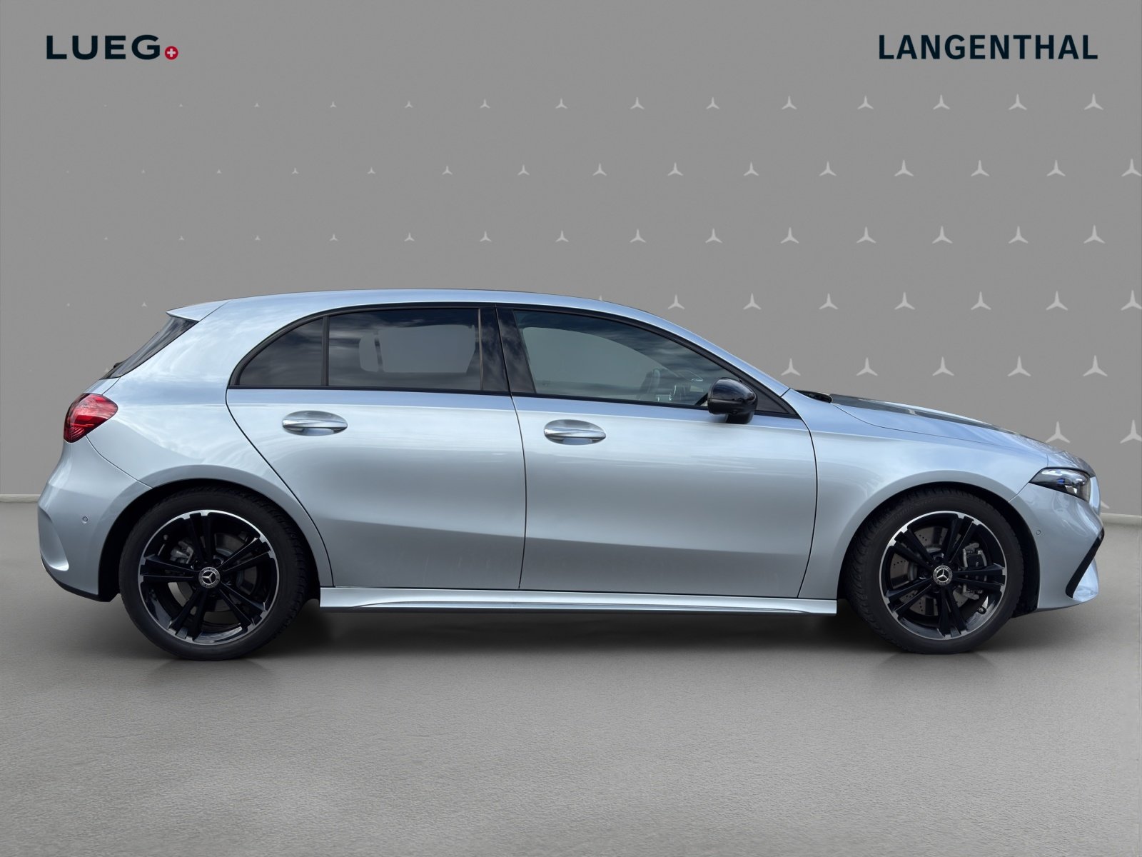 MERCEDES-BENZ A 250 4Matic 8G-DCT, Mild-Hybrid Benzin/Elektro, Occasion / Gebraucht, Automatik - 6