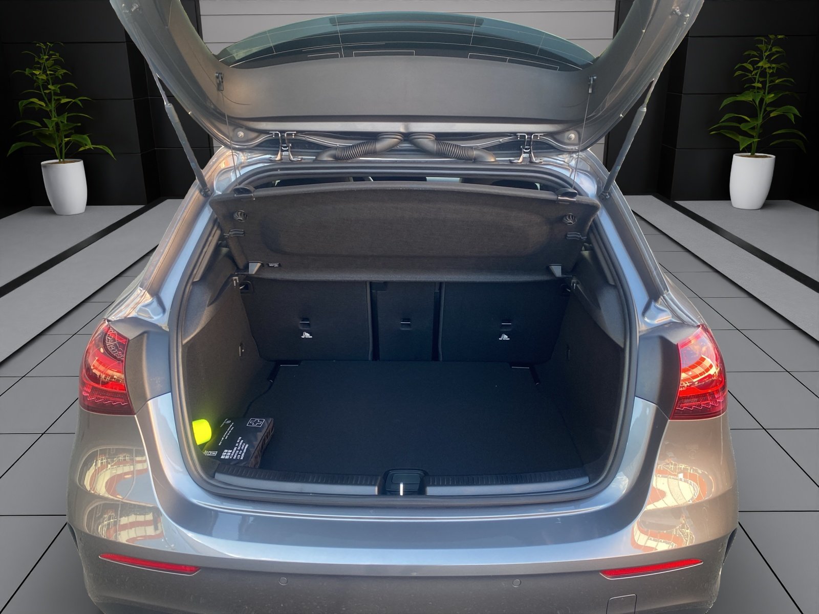 MERCEDES-BENZ A 250 4Matic 8G-DCT, Hybride Léger Essence/Électricité, Occasion / Utilisé, Automatique - 6