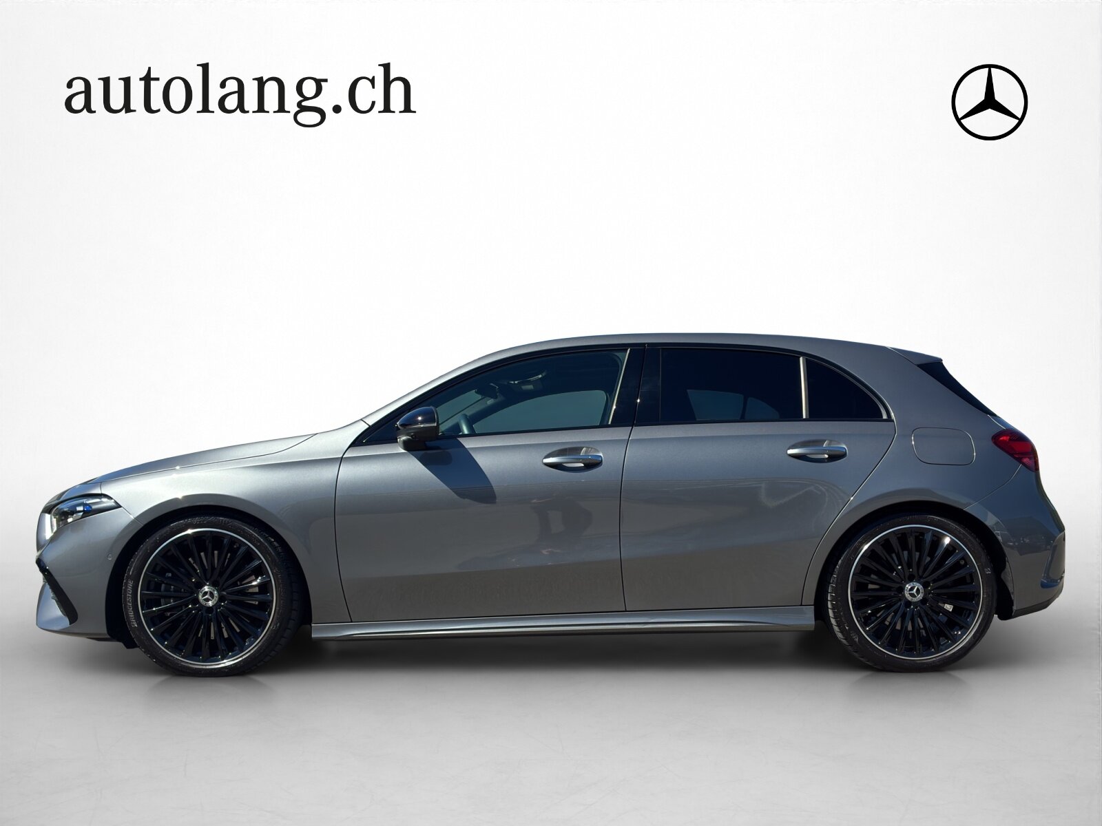 MERCEDES-BENZ A 250 AMG Line 4Matic, Mild-Hybrid Petrol/Electric, Second hand / Used, Automatic - 3