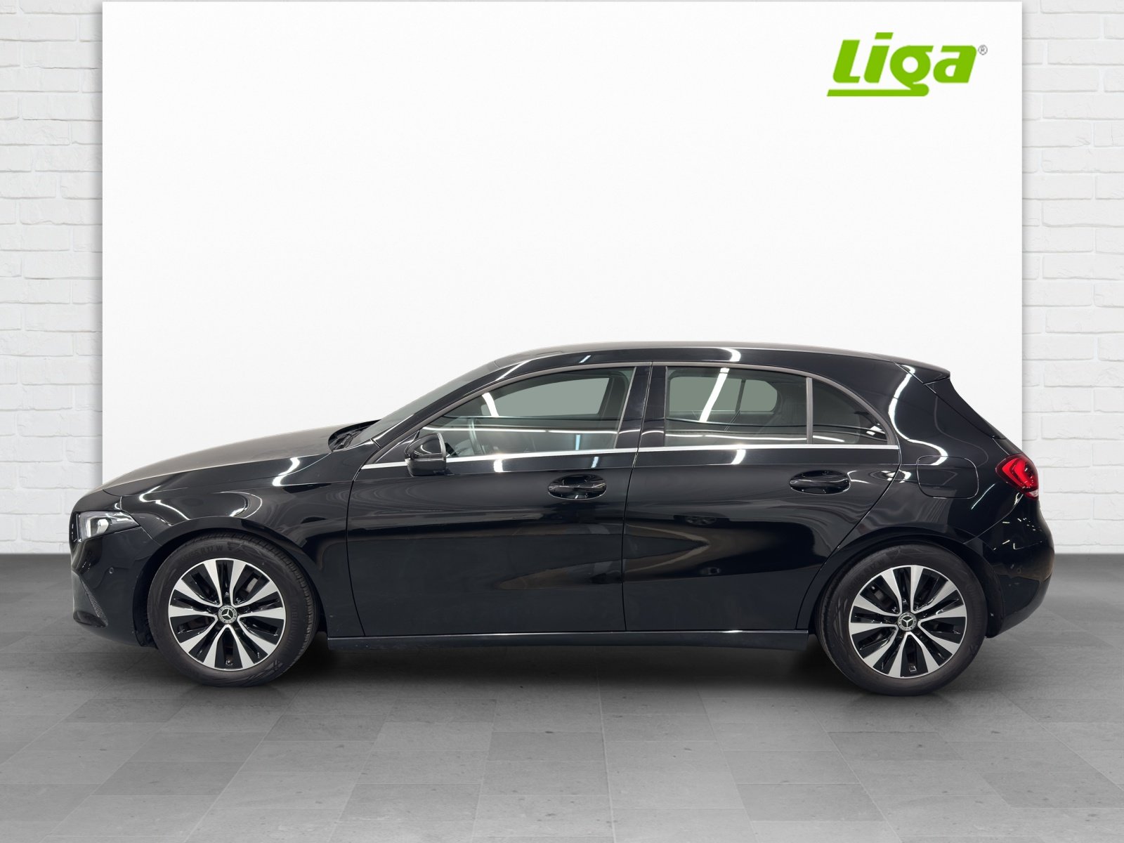 MERCEDES-BENZ A 250 Progressive 4Matic